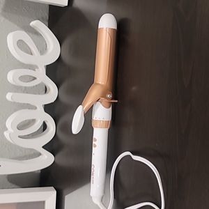 Conair curling iron